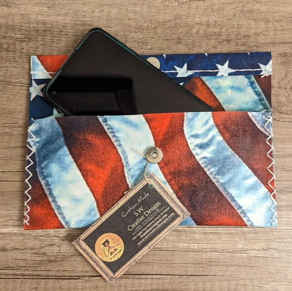 Custom Wallet/Phone Case - Picture 6 of 6